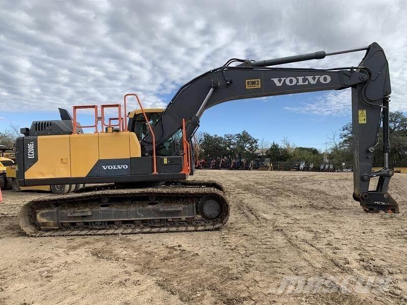 Volvo EC200EL Paletli ekskavatörler