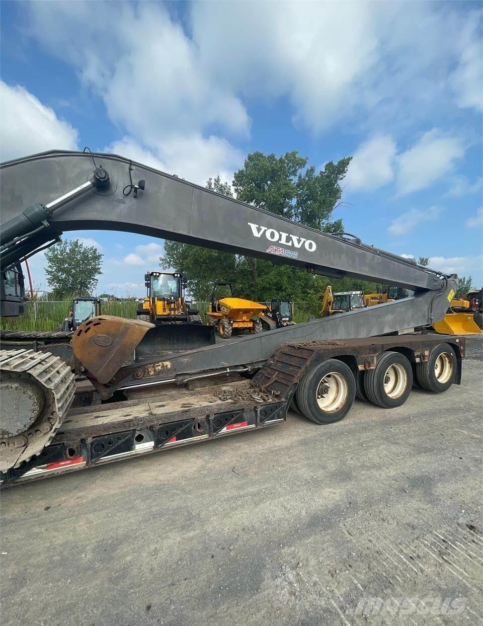 Volvo EC250E LR Paletli ekskavatörler