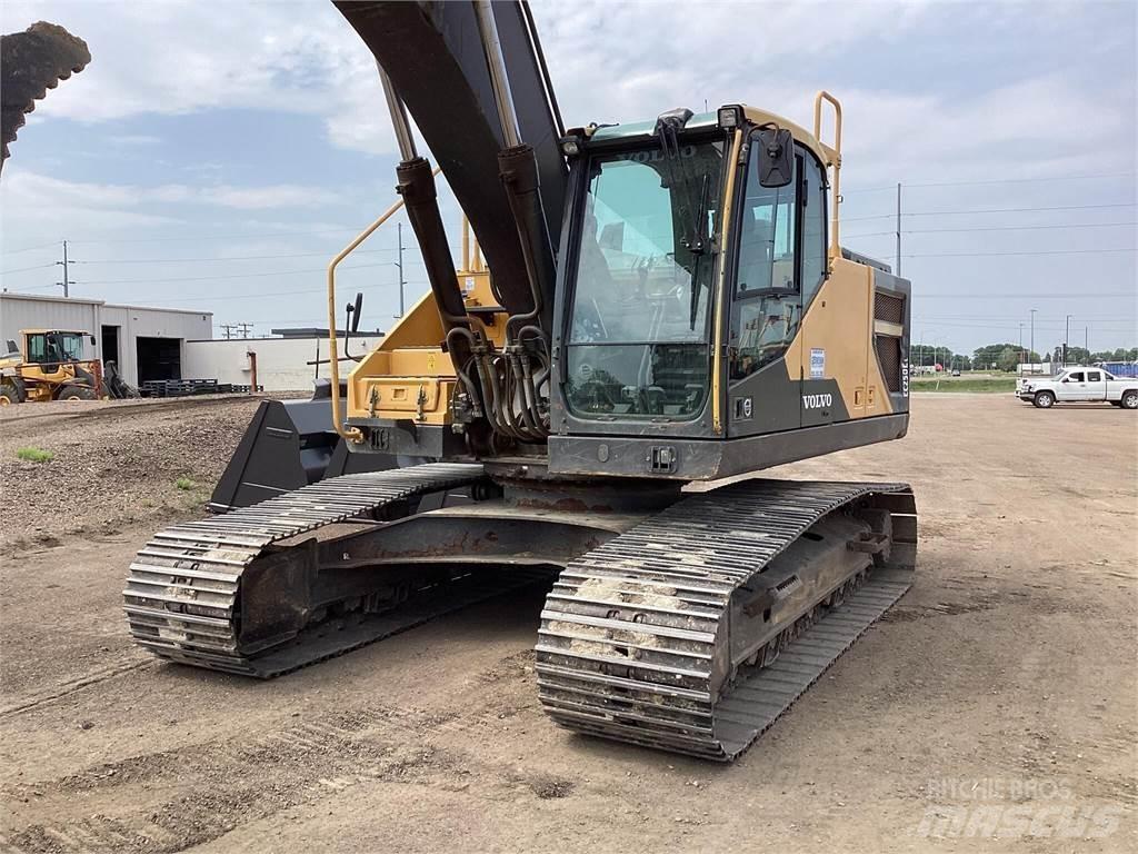 Volvo EC250EL Paletli ekskavatörler