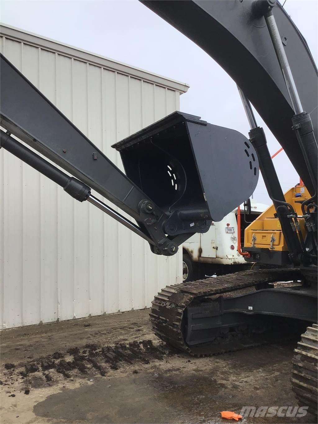 Volvo EC300E LR Paletli ekskavatörler