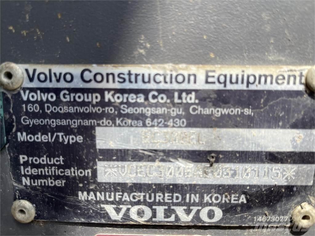 Volvo EC300EL Paletli ekskavatörler