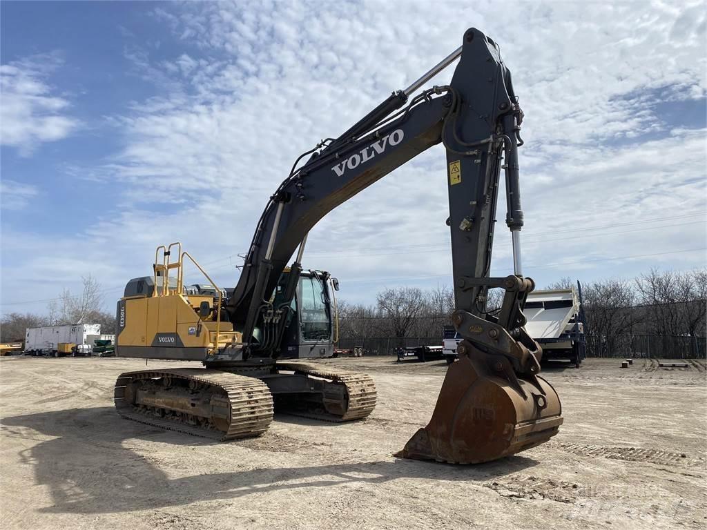 Volvo EC350EL Paletli ekskavatörler