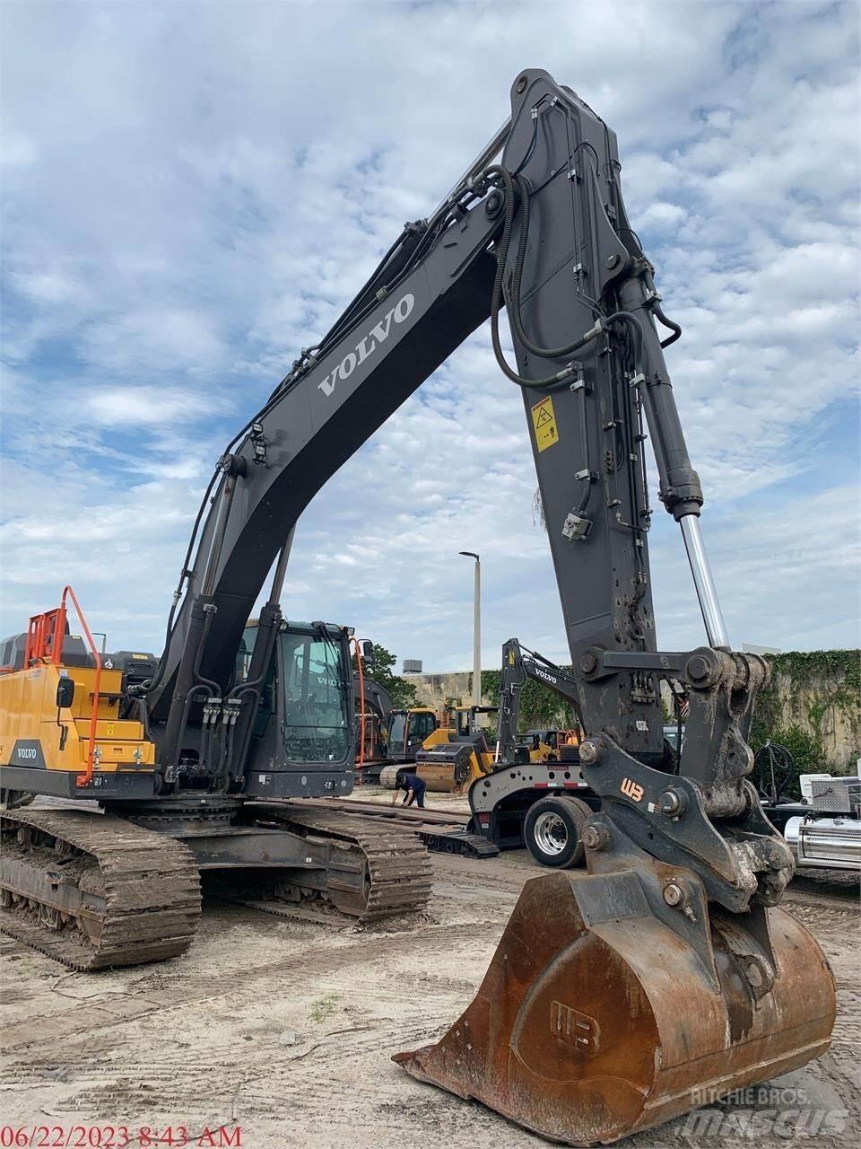 Volvo EC350EL Paletli ekskavatörler