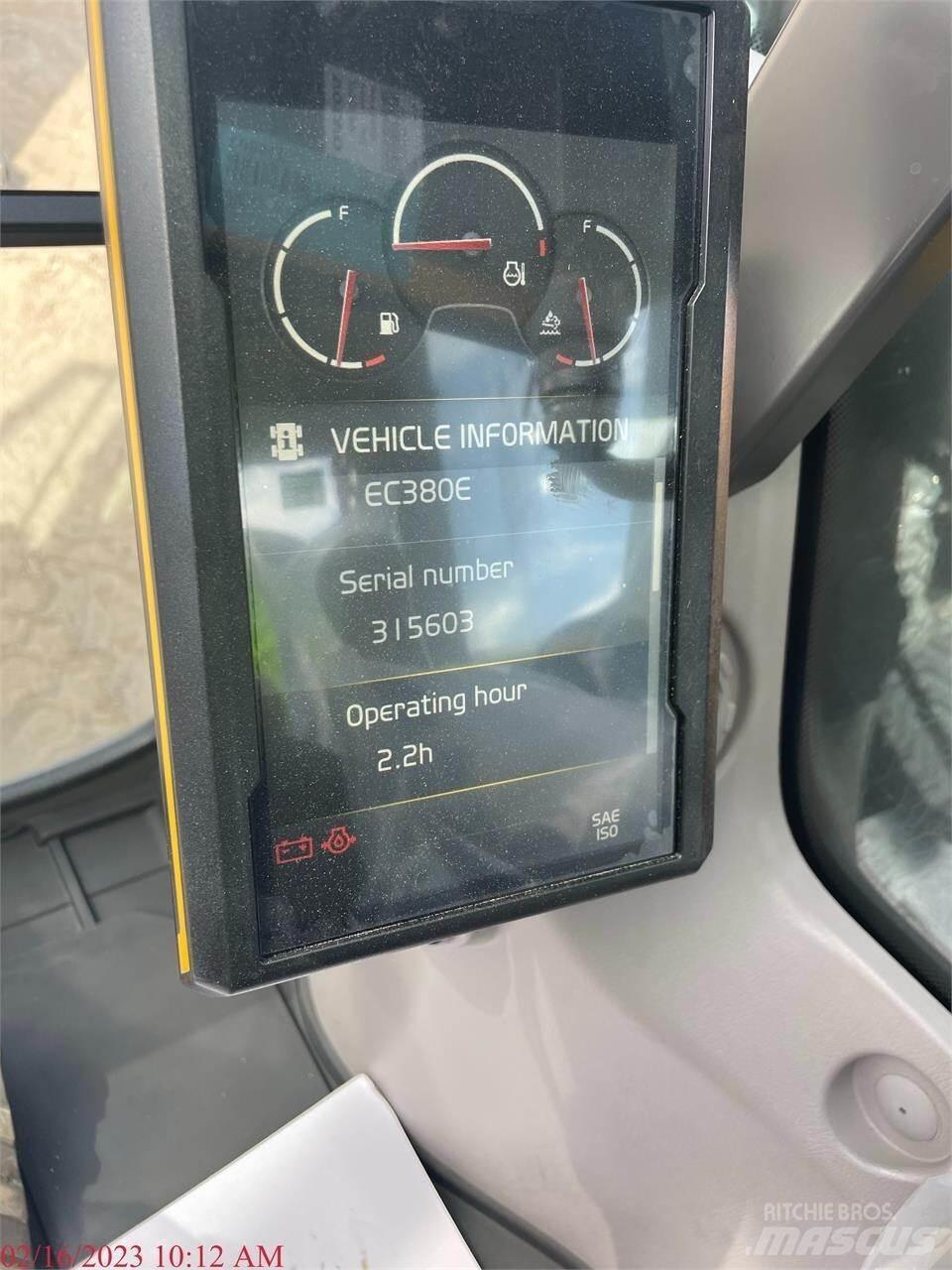 Volvo EC380EL Paletli ekskavatörler