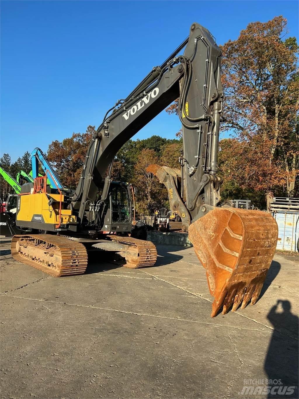 Volvo EC380EL Paletli ekskavatörler