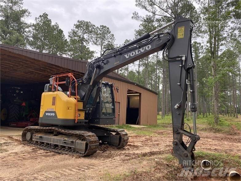 Volvo ECR145EL Paletli ekskavatörler