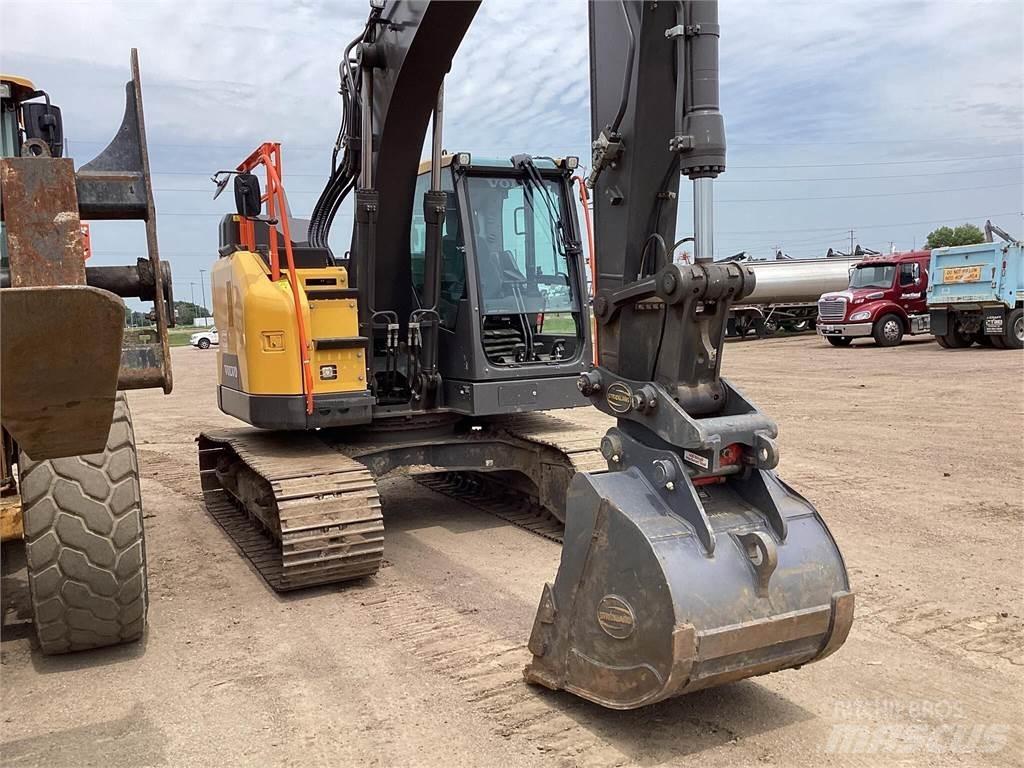 Volvo ECR145EL Paletli ekskavatörler