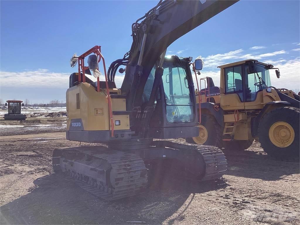 Volvo ECR145EL Paletli ekskavatörler