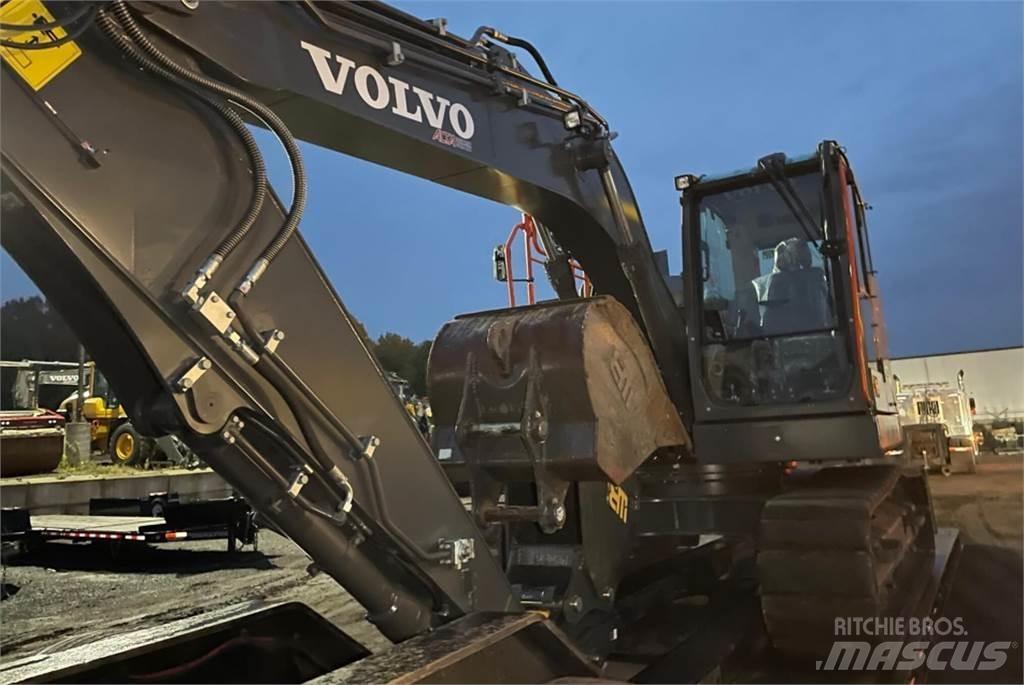 Volvo ECR145EL Paletli ekskavatörler
