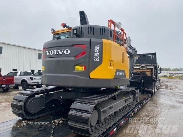 Volvo ECR145EL Paletli ekskavatörler