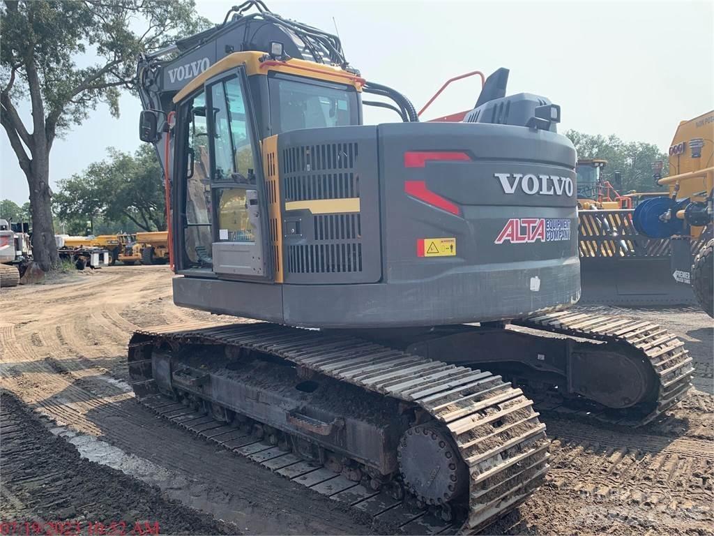 Volvo ECR235EL Paletli ekskavatörler