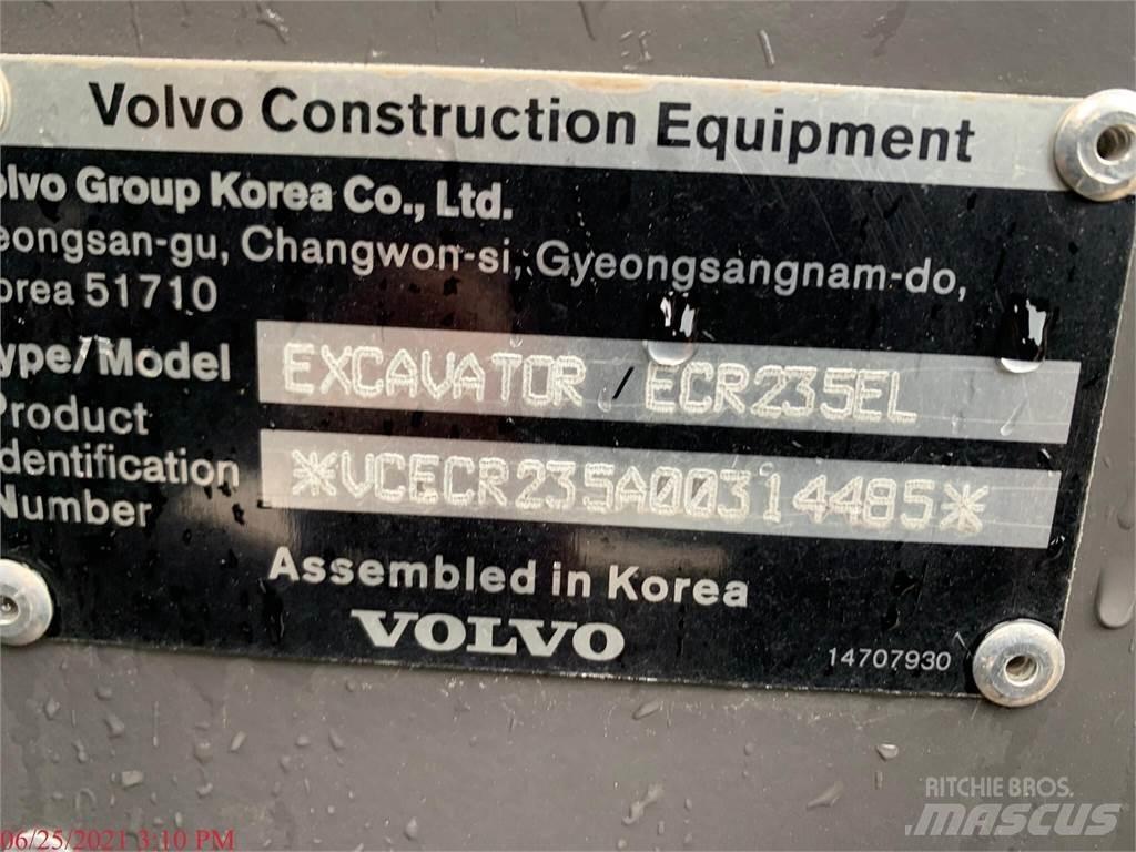 Volvo ECR235EL Paletli ekskavatörler