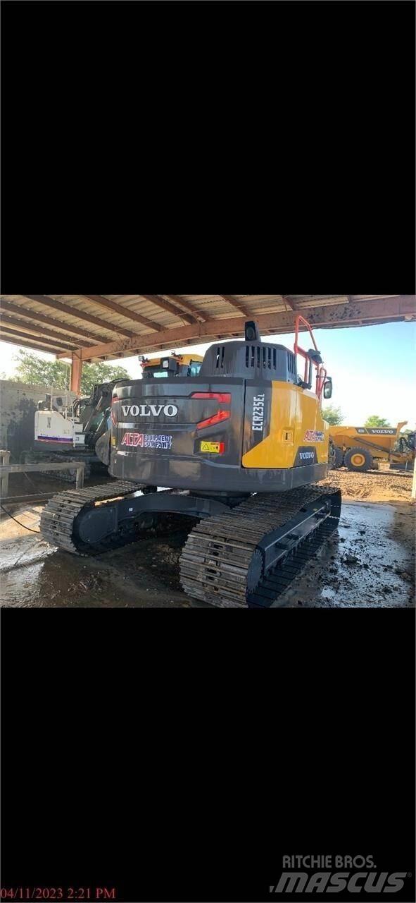 Volvo ECR235EL Paletli ekskavatörler