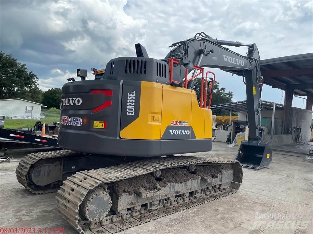 Volvo ECR235EL Paletli ekskavatörler