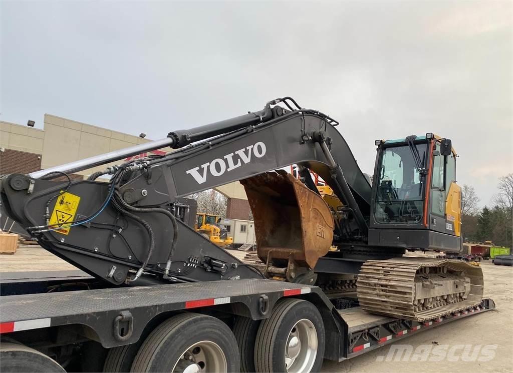 Volvo ECR235EL Paletli ekskavatörler