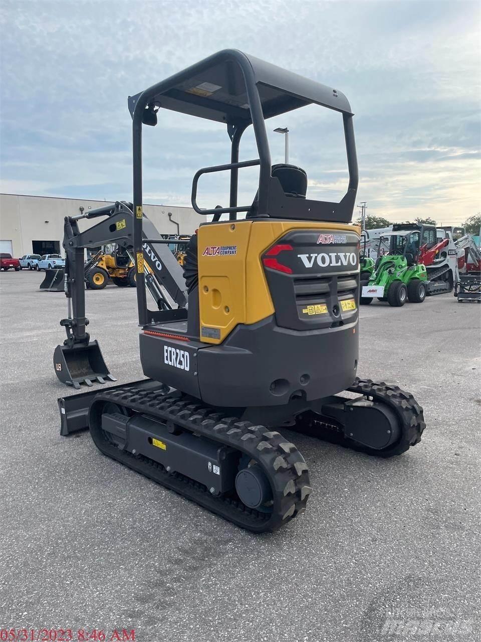 Volvo ECR25D Mini ekskavatörler, 7 tona dek
