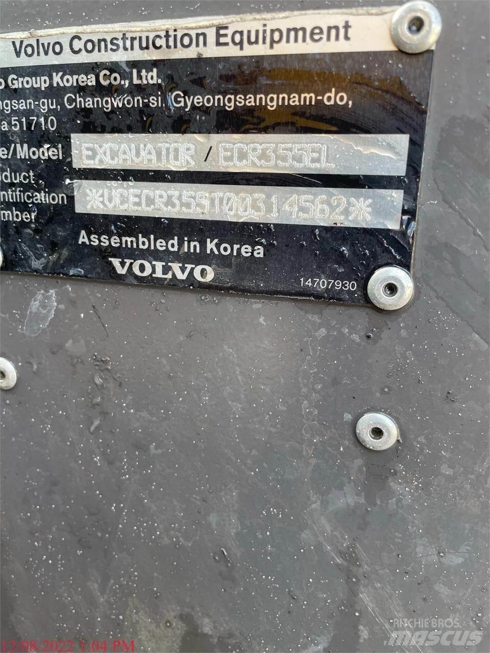 Volvo ECR355EL Paletli ekskavatörler