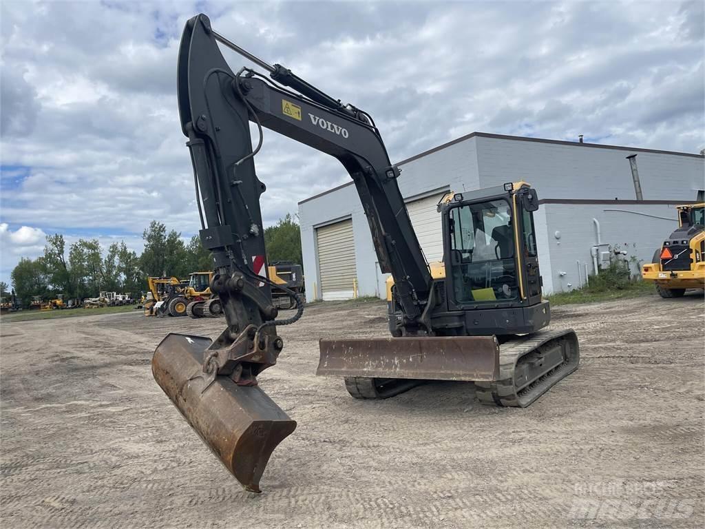 Volvo ECR88D Paletli ekskavatörler