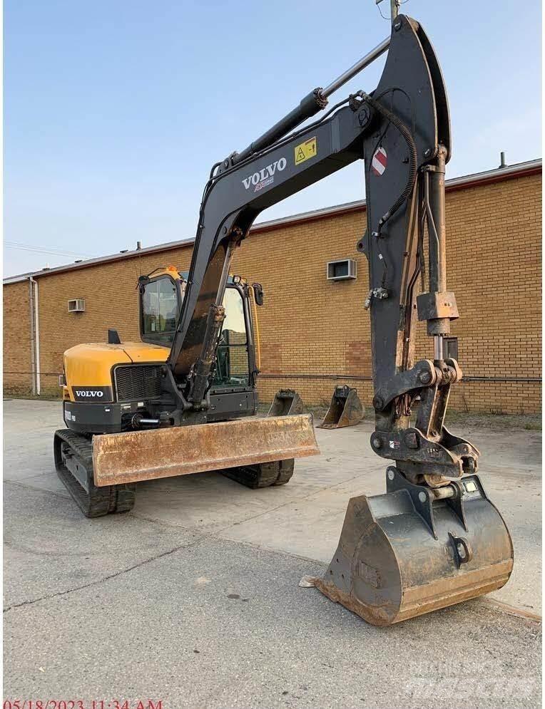 Volvo ECR88D Paletli ekskavatörler