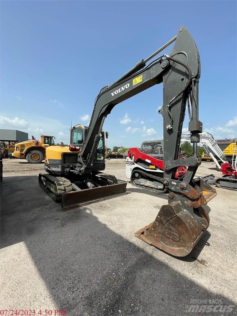 Volvo ECR88D Paletli ekskavatörler