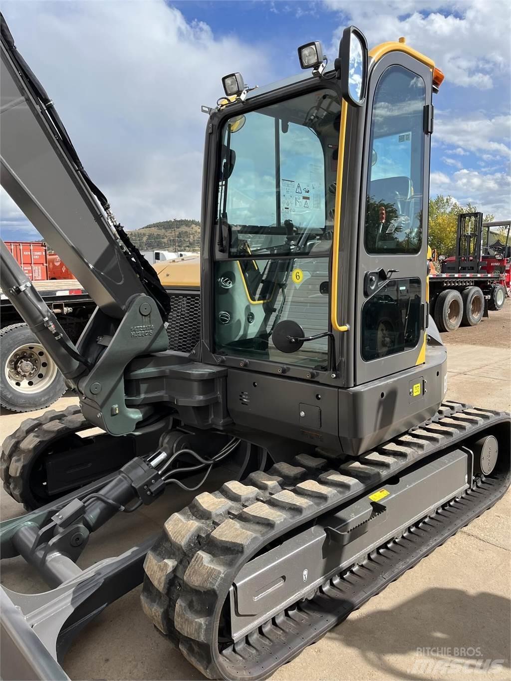 Volvo ECR88D Paletli ekskavatörler