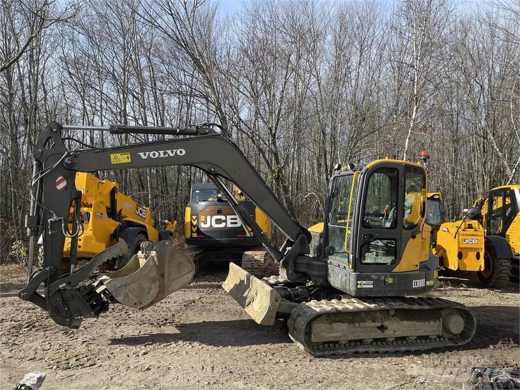 Volvo ECR88D Paletli ekskavatörler