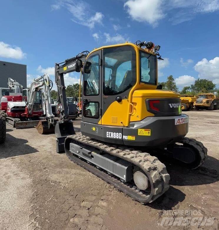 Volvo ECR88D Paletli ekskavatörler