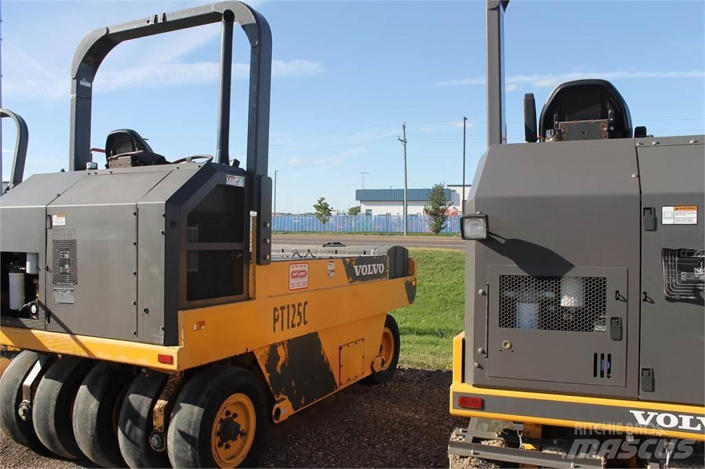 Volvo PT125C Pnömatik lastikli silindirler