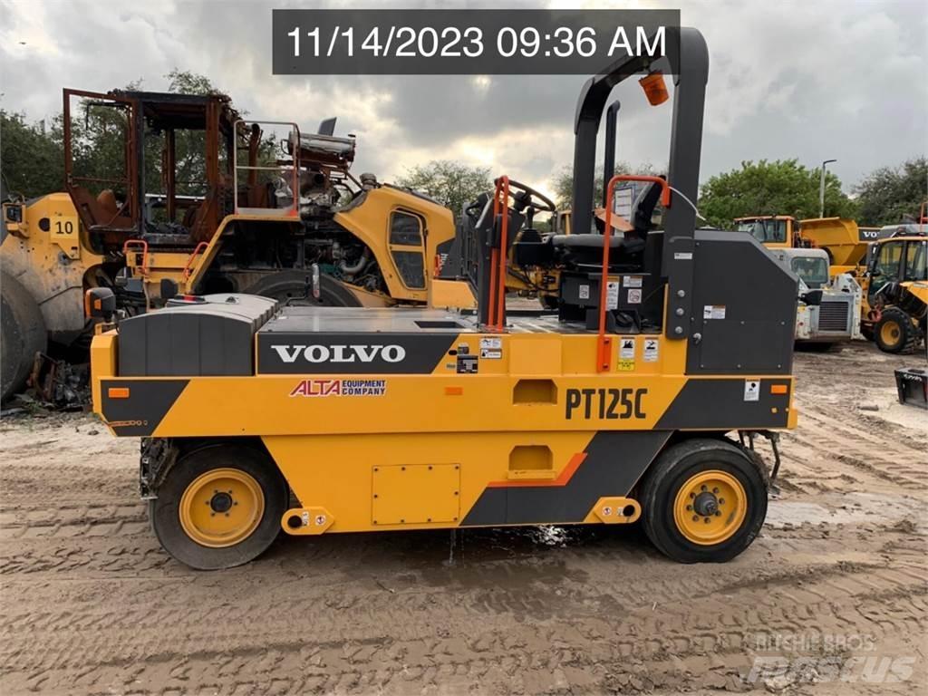 Volvo PT125C Pnömatik lastikli silindirler