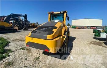 Volvo SD115B Çift tamburlu silindirler