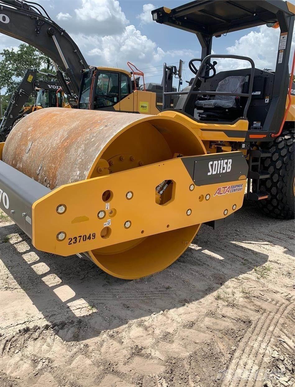 Volvo SD115B Çift tamburlu silindirler