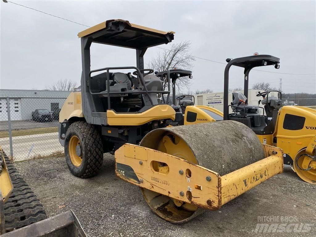 Volvo SD75B Çift tamburlu silindirler