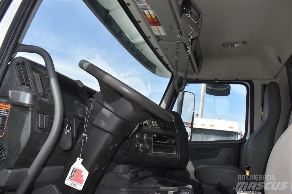 Volvo VHD84B300 Damperli kamyonlar