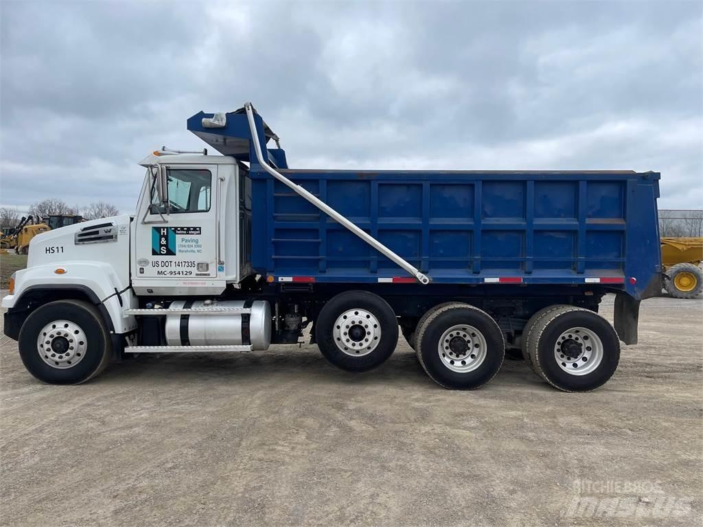 Western Star 4700 Diger