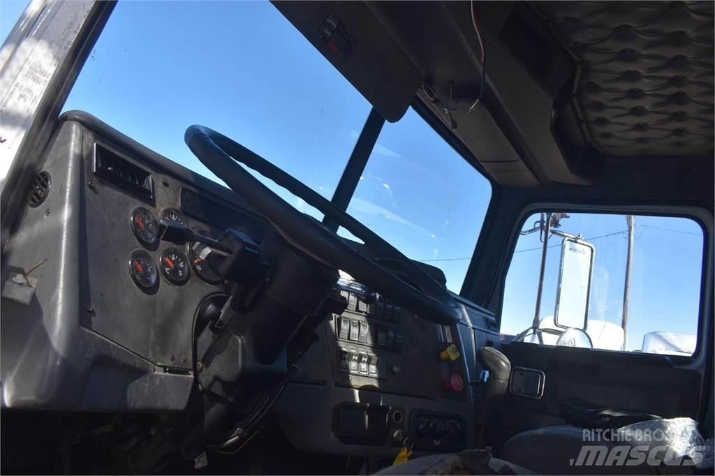 Western Star 4900 Araç üzeri vinçler