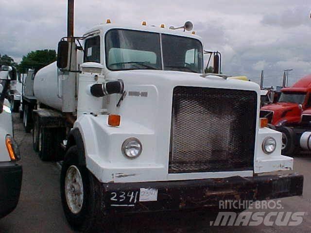 Western Star 6964F Tankerli kamyonlar
