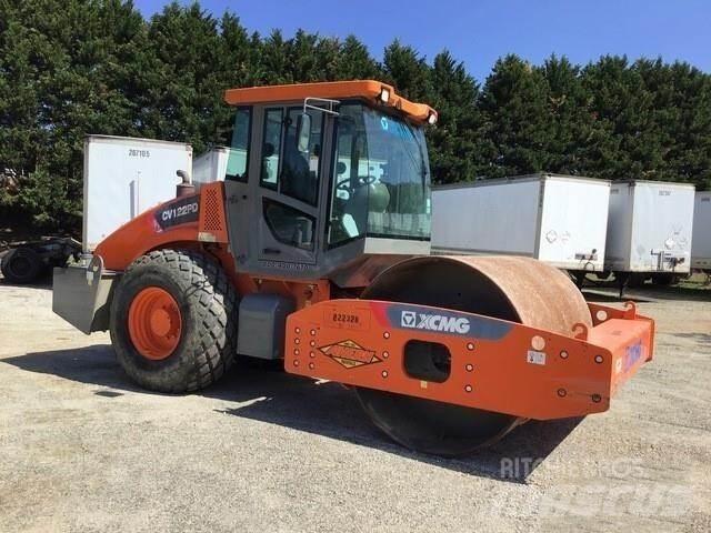 XCMG CV122PD Çift tamburlu silindirler