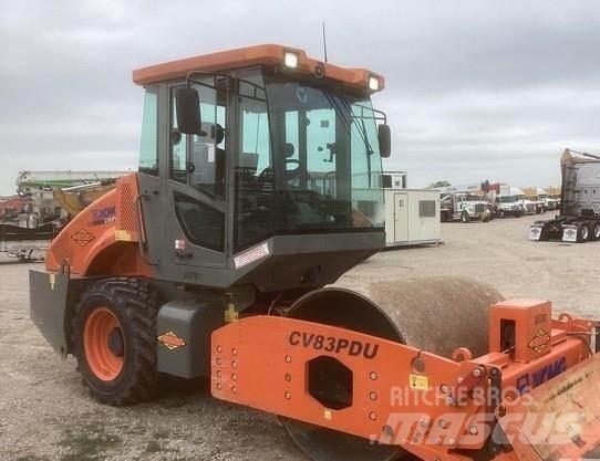 XCMG CV83PDU Çift tamburlu silindirler