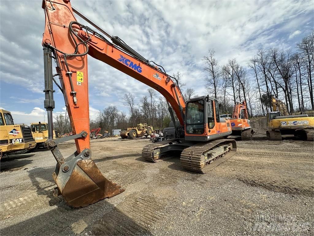 XCMG XE210CU Paletli ekskavatörler