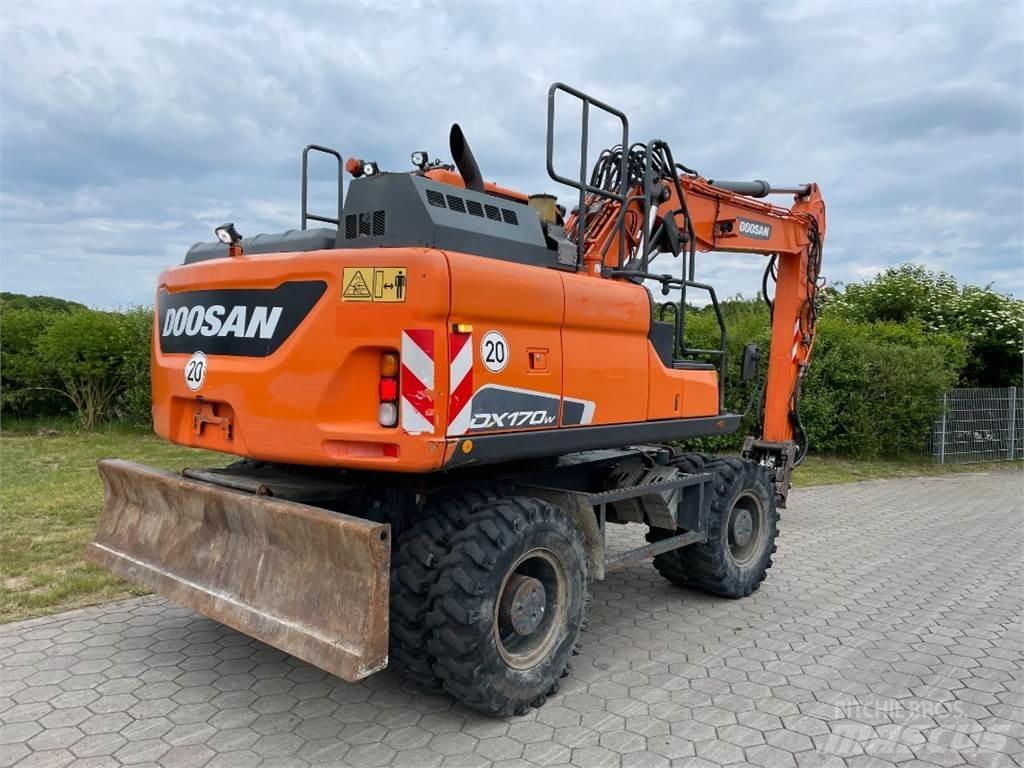 Doosan DX170W-5 Lastik tekerli ekskavatörler