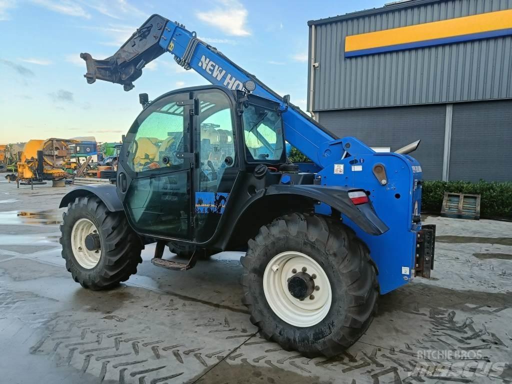 New Holland LM7.35 Tarimsal teleskopik yükleyiciler