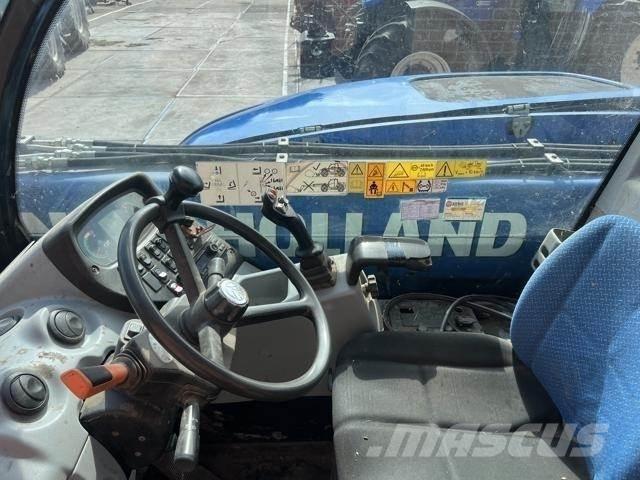 New Holland LM7.35 Tarimsal teleskopik yükleyiciler
