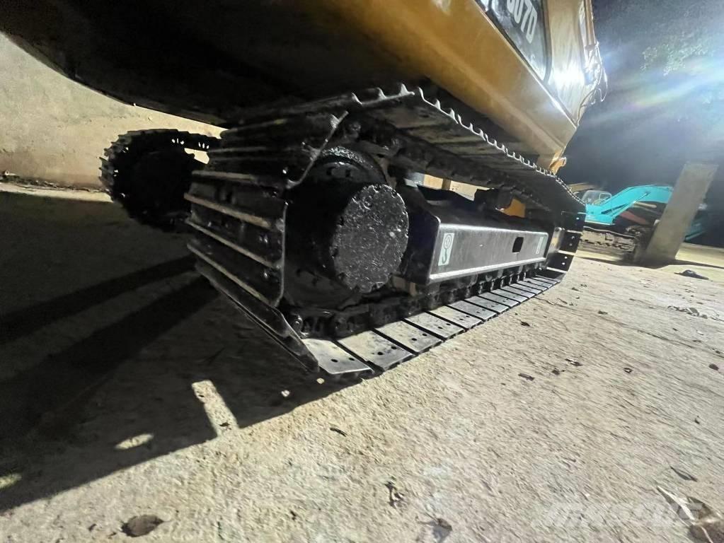 CAT 307 D Paletli ekskavatörler