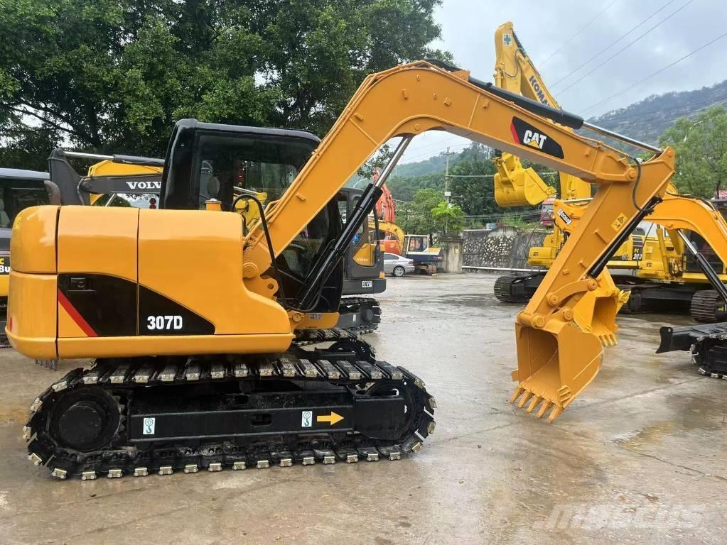 CAT 307 D Paletli ekskavatörler
