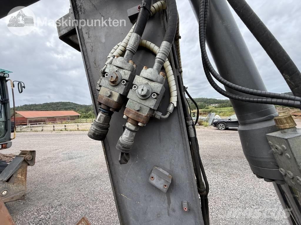 Volvo EW 140 C Lastik tekerli ekskavatörler
