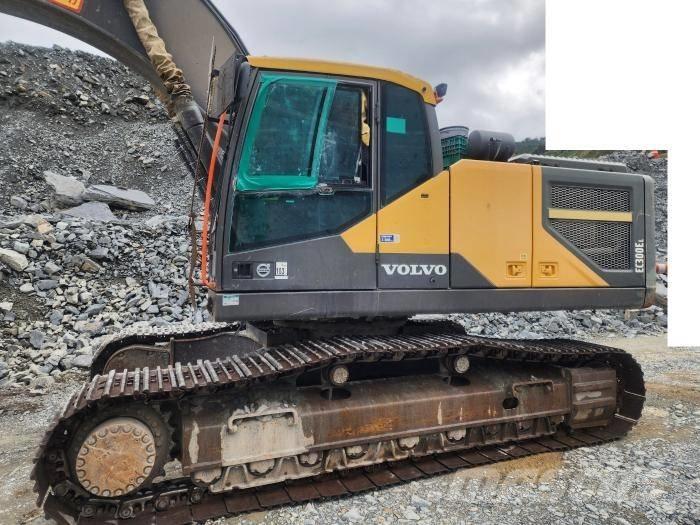 Volvo EC 300 EL Paletli ekskavatörler