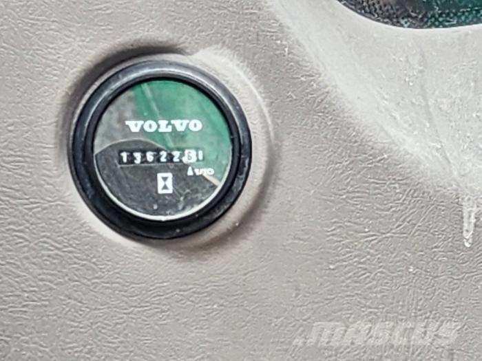 Volvo EC 300 EL Paletli ekskavatörler