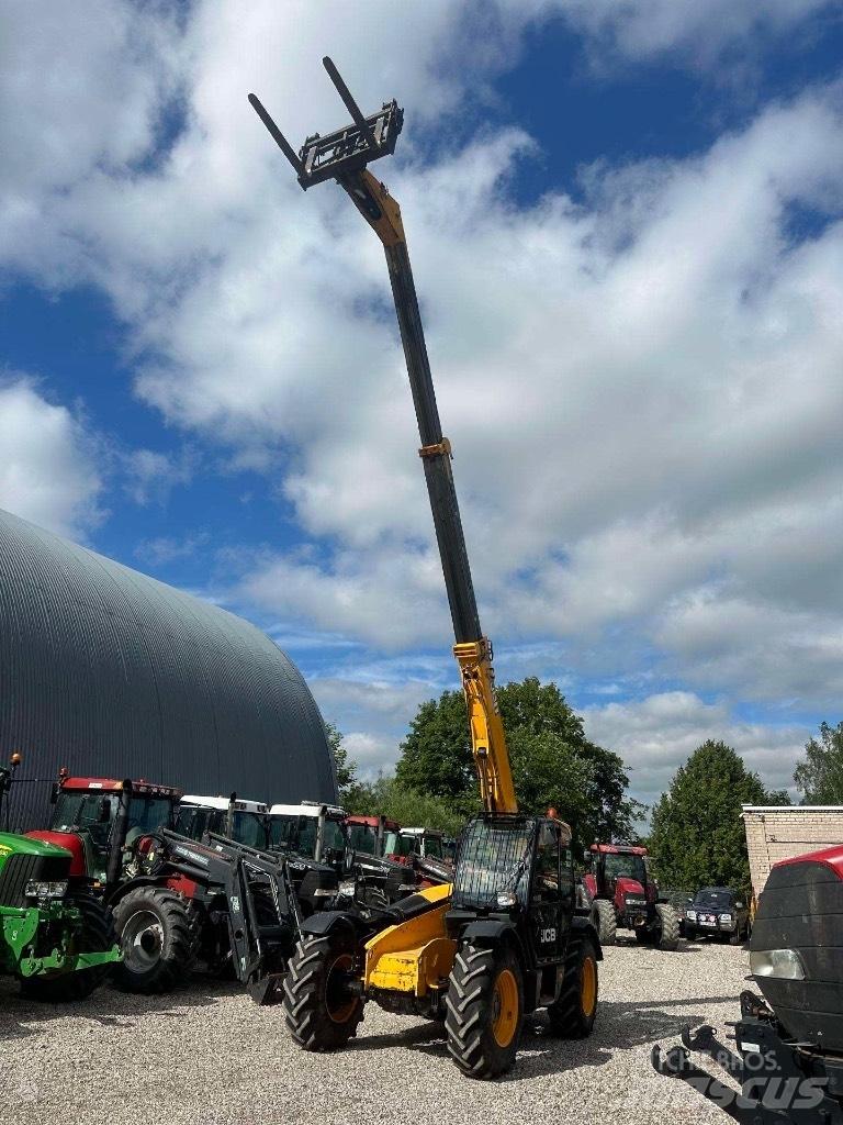 JCB 535-95 Tarimsal teleskopik yükleyiciler