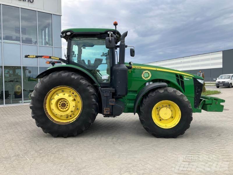 John Deere 8270 R Traktörler