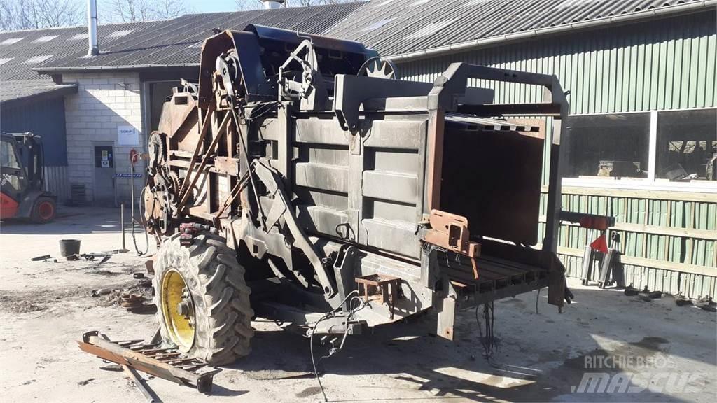 Fendt 12130N Traktörler